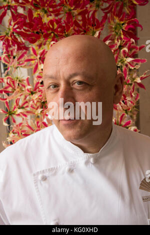 The restaurant 'Sue Mesure' at the Mandarin Oriental in Paris. Cook: Thierry Marx. Thierry Marx Stock Photo