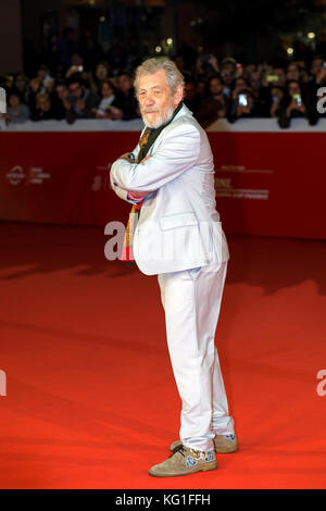 Rome, Italy. 01st Nov, 2017. Ian McKellen walks a red carpet during the 12th Rome Film Fest at Auditorium Parco Della Musica on November 1, 2017 in Rome, Italy. Credit: Polifoto/Alamy Live News Stock Photo