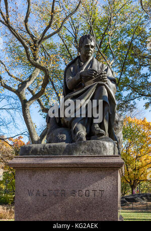 Statue of the Scottish writer Sir Walter Scott on The Mall, Central Park, New York City, NY, USA Stock Photo