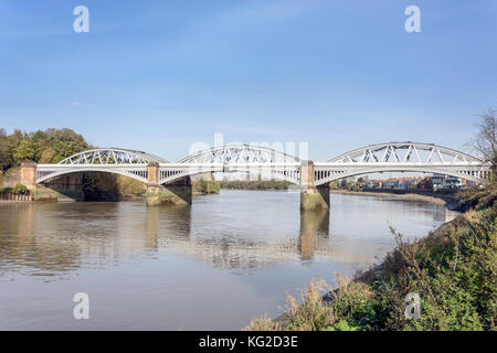 Barnes Railway Bridge across River Thames, Barnes, London Borough of Richmond upon Thames, Greater London, England, United Kingdom Stock Photo