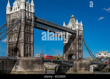 On 5 April 1968 RAF fighter pilot Alan Pollock flew his Hawker Hunter jet through Tower Bridge in London as a protest about the RAF's 50th anniversary. Stock Photo