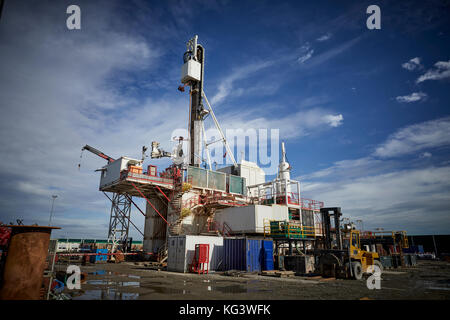 Fracking firm Cuadrilla drilling for shale gas in Lancashire, pictured the drilling rig Stock Photo