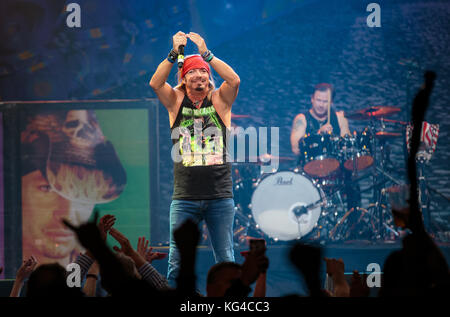 Las Vegas, NV, USA. 3rd Nov, 2017. ***HOUSE COVERAGE*** Bret Michaels in concert at The Joint at Hard Rock Hotel & Casino in Las vegas, NV on November 3, 2017. Credit: Erik Kabik Photography/Media Punch/Alamy Live News Stock Photo