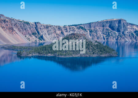 The huge caldera of the Crater lake National Park, Oregon, USA Stock Photo