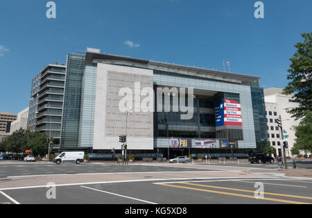 The Newseum interactive museum in Washington DC, United States. First Amendment Stock Photo