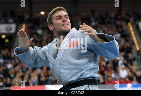 Leipzig, Germany. 04th Nov, 2017. Leipzig's Dennis Ehrmann is happy about ippon during the Final Four judo fight between JC Leipzig and KSV Esslingen in the Arena in Leipzig, Germany, 04 November 2017. Credit: Hendrik Schmidt/dpa-Zentralbild/dpa/Alamy Live News Stock Photo