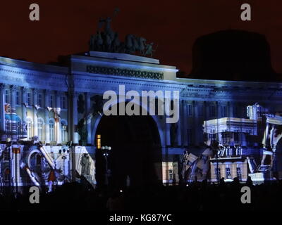 St Petersburg, Russia. 04th Nov, 2017. Light show at the cruiser Aurora and Palace square that mark 100th anniversary of Russian Revolution, Saint-Petersburg, Russia Credit: Nastia M/Alamy Live News Stock Photo