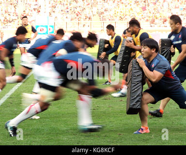 Yokohama, Japan. 4th Nov, 2017. Japanese players tackle dummies during a training session before a test match against Australia in Yokohama, suburban Tokyo on Saturday, November 4, 2017. Australia defeated Japan 63-30. Credit: Yoshio Tsunoda/AFLO/Alamy Live News Stock Photo