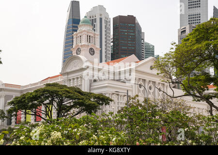 Old Colonial Buildings in Singapore in Asia Stock Photo