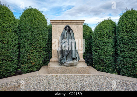 The Adams Memorial, bronze sculpture, American artist Augustus Saint-Gaudens, at Rock Creek Cemetery in Washington, DC, United States of America, USA Stock Photo