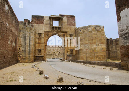 Eastern gate of Champaner Fort, located in UNESCO protected Champaner - Pavagadh Archaeological Park, Gujarat, India Stock Photo