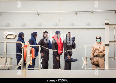 Salerno, Italy. 05th Nov, 2017. 375 refugees landed in Salerno on board the Spanish ship 'Cantabria'. On board, 26 women died, probably drowned, 9 pregnant women and 15 children. The bodies of women will be buried in the municipalities that have accepted the tumulus in their cemeteries. The communes are: Baronissi, Battipaglia, Cava de Tirreni, Montecorvino Rovella, Pellezzano, Contursi Terme, Sala Consilina, Petina, Sassano, Montesano on Marcellana, Atena Lucana, Polla and Pontecagnano. (Italy, Salerno, November 5, 2017) Credit: Independent Photo Agency/Alamy Live News Stock Photo