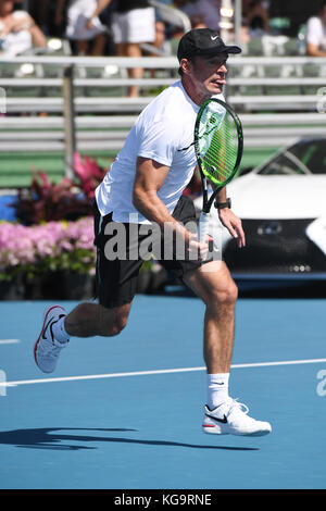 Delray Beach, FL, USA. 04th Nov, 2017. Scott Foley attends the Chris Evert/Raymond James Pro-Celebrity Tennis Classic at the Delray Beach Tennis Center on November 4, 2017 in Delray Beach Florida. Credit: Mpi04/Media Punch/Alamy Live News Stock Photo