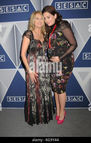 Nashville, Tennessee, USA. 12th June, 2015. 05 November 2017 - Nashville, Tennessee - Linda Davis, Hillary Scott, Lady Antebellum. 2017 SESAC Nashville Music Awards honoring the songwriters and music publishers behind the year's most-performed Country and Americana songs held at the Country Music Hall of Fame and Museum. Photo Credit: Dara-Michelle Farr/AdMedia Credit: Dara-Michelle Farr/AdMedia/ZUMA Wire/Alamy Live News Stock Photo