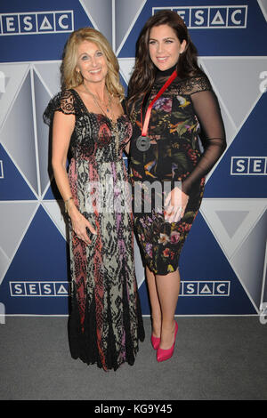 Nashville, Tennessee, USA. 12th June, 2015. 05 November 2017 - Nashville, Tennessee - Linda Davis, Hillary Scott, Lady Antebellum. 2017 SESAC Nashville Music Awards honoring the songwriters and music publishers behind the yearÃ¢â‚¬â„¢s most-performed Country and Americana songs held at the Country Music Hall of Fame and Museum. Photo Credit: Dara-Michelle Farr/AdMedia Credit: Dara-Michelle Farr/AdMedia/ZUMA Wire/Alamy Live News Stock Photo