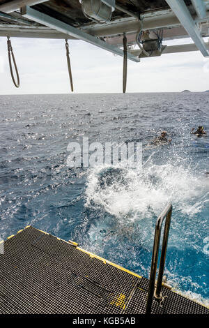 Similan Island, Thailand 3 day liveaboard SCUBA trip - jumping in Stock Photo