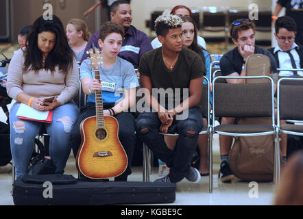 Orlando, United States. 05th Nov, 2017. November 5, 2017- Orlando, Florida, United States- People wait to be called at the season 12 open call auditions for NBC's 'America's Got Talent' television show on November 5, 2017 at the Orange County Convention Center in Orlando, Florida. Orlando is the first of 10 American cities where auditions are scheduled. Credit: Paul Hennessy/Alamy Live News Stock Photo