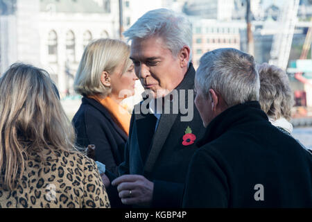 London, England, UK. 6th Nov, 2017. Phillip Schofield preparing a piece to camera outside the This Morning Studios on London's South Bank Credit: Benjamin John/ Alamy Live News Stock Photo