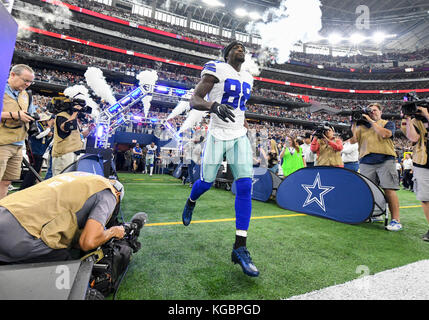 November 05, 2017: Dallas Cowboys wide receiver Dez Bryant #88 during an NFL football game between the Kansas City Chiefs and the Dallas Cowboys at AT&T Stadium in Arlington, TX Dallas defeated Kansas City 28-17 Albert Pena/CSM Stock Photo