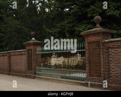 United States. Pennsylvania. Philadelphia. Christ burial Ground. Early-American cemetery. Stock Photo