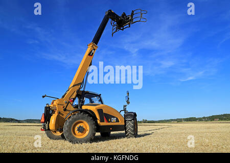 SALO, FINLAND - AUGUST 21, 2015: Cat TH407C Telescopic handler on display at the day of setting up Puontin Peltopaivat Agricultural Harvesting and Cul Stock Photo