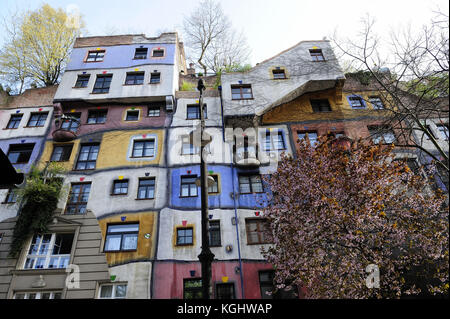 Vienna, Austria, The Kunst Haus Wien ('Art House' - architect: Friedenreich Hundertwasser) Stock Photo