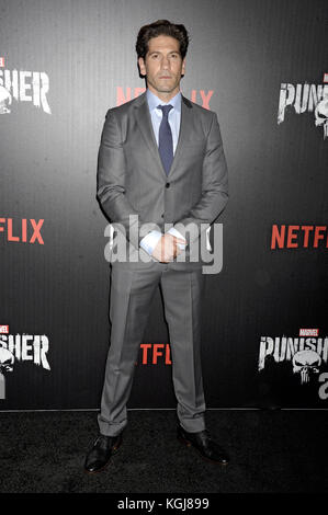 New York City. 6th Nov, 2017. Jon Bernthal attends the Netfilx TV serious premiere of 'The Punisher' at AMC Loews on November 6, 2017 in New York City. | Verwendung weltweit Credit: dpa/Alamy Live News Stock Photo