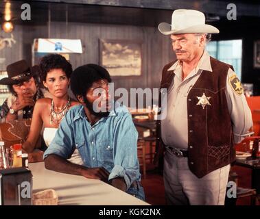 Convoy (1978) , Ali McGraw  , Ernest Borgnine  , Burt Young  , Franklyn Ajaye     Date: 1978 Stock Photo