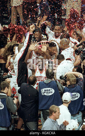 Michael Jordan competing for the NBA Chicago Bulls during the 1997 NBA Finals . Stock Photo