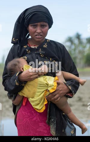More Rohingya entering in Bangladesh Stock Photo