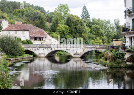 Bridge over River Dronne in Brantome, Brantôme, Dordogne Stock Photo