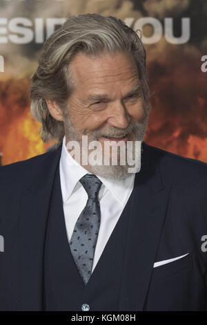 World Premiere of 'Only The Brave' at Regency Village Theater in Los Angeles, California.  Featuring: Jeff Bridges Where: Los Angeles, California, United States When: 08 Oct 2017 Credit: Eugene Powers/WENN.com Stock Photo