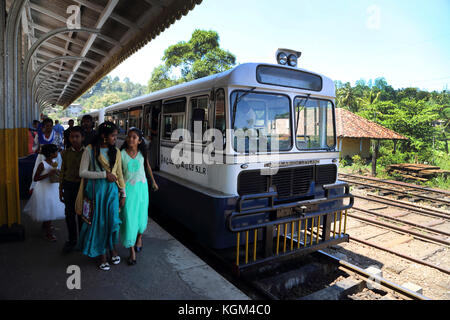 kandy sri peradeniya junction province