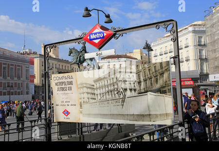 Sol metro station sign, Plaza de la Puerta del Sol, Madrid city centre, Spain Stock Photo