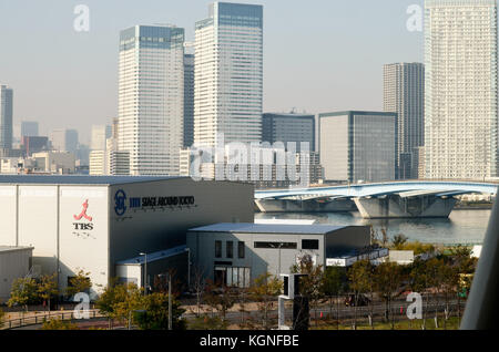 Tokyo, Japan. 7th Nov, 2017. November 8, 2017. A view from Shin-Toyosu Station in Tokyo Japan. Photo by: Ramiro Agustin Vargas Tabares Credit: Credit: /ZUMA Wire/Alamy Live News Stock Photo