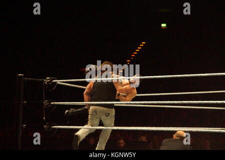 Hamburg, Germany. 10th Nov, 2017.The Match of Finn Bálor vs. Bray Wyatt  during WWE Live Tour 2017 © Björn Deutschmann/Alamy Live News Stock Photo