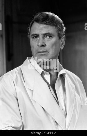 The Mirror Crack'd (1980) , Rock Hudson     Date: 1980 Stock Photo