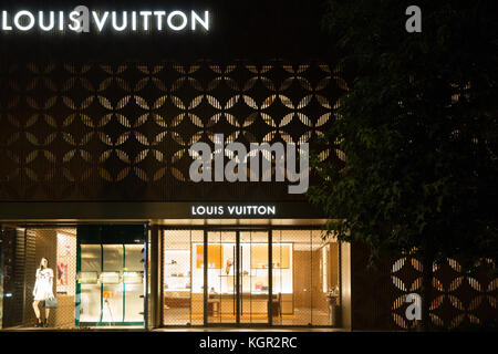 The Louis Vuitton Store in President Masaryk street in Mexico City Stock Photo: 165234679 - Alamy