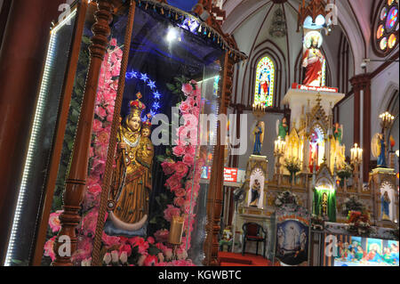 PONDICHERRY, INDIA - November 2017: Sunday morning at the Basilica of the Sacred Heart of Jesus Stock Photo