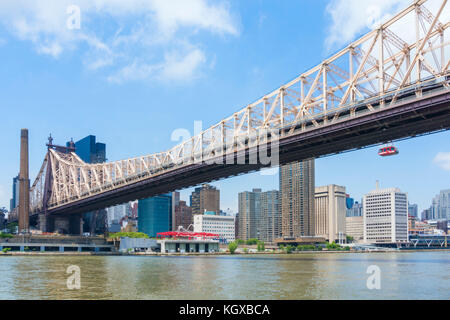 New york usa new york ed koch Queensborough Bridge over Roosevelt Island and the east river connecting Queens with Manhattan New york usa Stock Photo