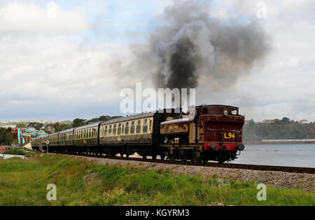 Steam train on the Dartmouth Steam Railway leaving Goodrington, hauled by London Transport 5700 class pannier tank No L94 (BR No. 7752). Stock Photo