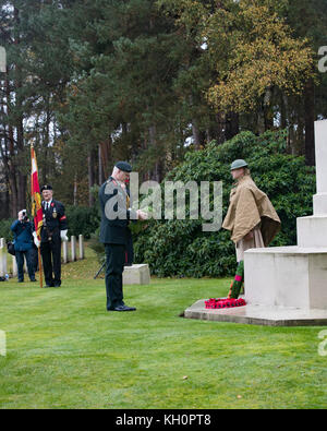 Col Rory Radford lays a wreath at the Canadian Service of Remembrance at the Canadian section of the CWGC Cemetery at Brookwood, Surrey, UK on behalf of the Canadian National Department of Defence and Canadian Armed Forces Stock Photo