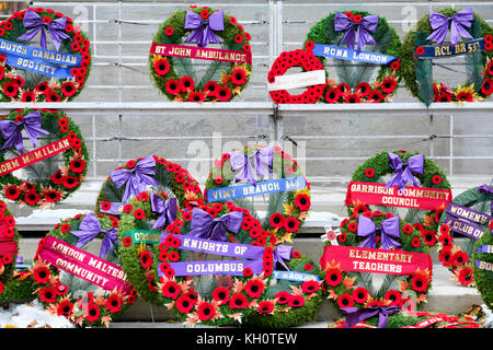 London, Ontario, Canada, 11th November 2017. Thousands of Londoners gathered at the restored cenotaph in downtown Victoria Park to mark Remembrance Day ceremonies. The event was marked by a parade and the presence of many veterans that fought in previous wars. The city’s cenotaph was rededicated in September after a $475,000 restoration. Credit: Rubens Alarcon/Alamy Live News Stock Photo