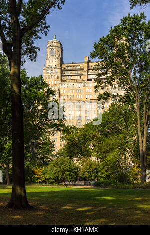 The Beresford from Central Park in Summer. Upper West Side, Manhattan, New York City Stock Photo