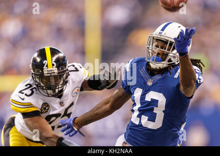 Indianapolis, Indiana, USA. 12th Nov, 2017. Indianapolis Colts wide receiver T.Y. HILTON (13) just misses a catch during NFL action against the Pittsburgh Steelers, at Lucas Oil Stadium. Credit: Adam Lacy/ZUMA Wire/Alamy Live News Stock Photo