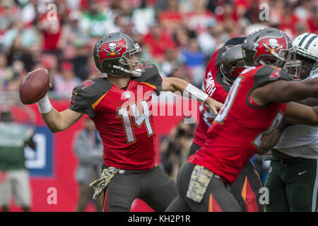Tampa, Florida, USA. 31st Aug, 2017. Tampa Bay Buccaneers quarterback Ryan Fitzpatrick during the fourth quarter against the New York Jets on Sunday November 12, 2017 at Raymond James Stadium in Tampa, Florida. Credit: Travis Pendergrass/ZUMA Wire/Alamy Live News Stock Photo