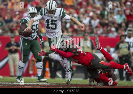 Tampa, Florida, USA. 31st Aug, 2017. New York Jets quarterback Josh McCown (15) is sacked by Tampa Bay Buccaneers defensive end Will Clarke (94) during the second quarter on Sunday November 12, 2017 at Raymond James Stadium in Tampa, Florida. Credit: Travis Pendergrass/ZUMA Wire/Alamy Live News Stock Photo