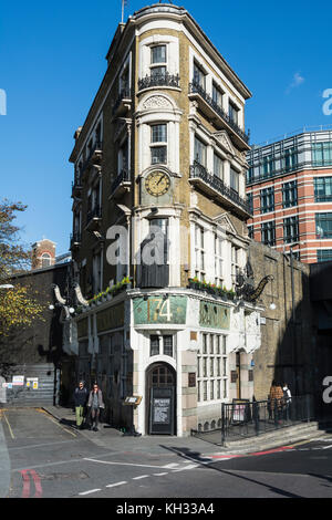 The Black Friar is traditional public house on Queen Victoria Street in Blackfriars, London. Stock Photo