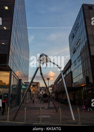 A sculpture from HG Well's book War of the Worlds - a Martian fighting machine in Church Street, Woking, where H.G. Wells lived Stock Photo