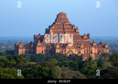 Dhammayangyi Temple, the largest temple in the Bagan archaeological ...